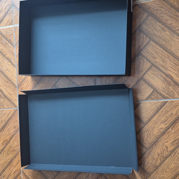 Large Versace Robe Gift Box - Picture 6 of 7